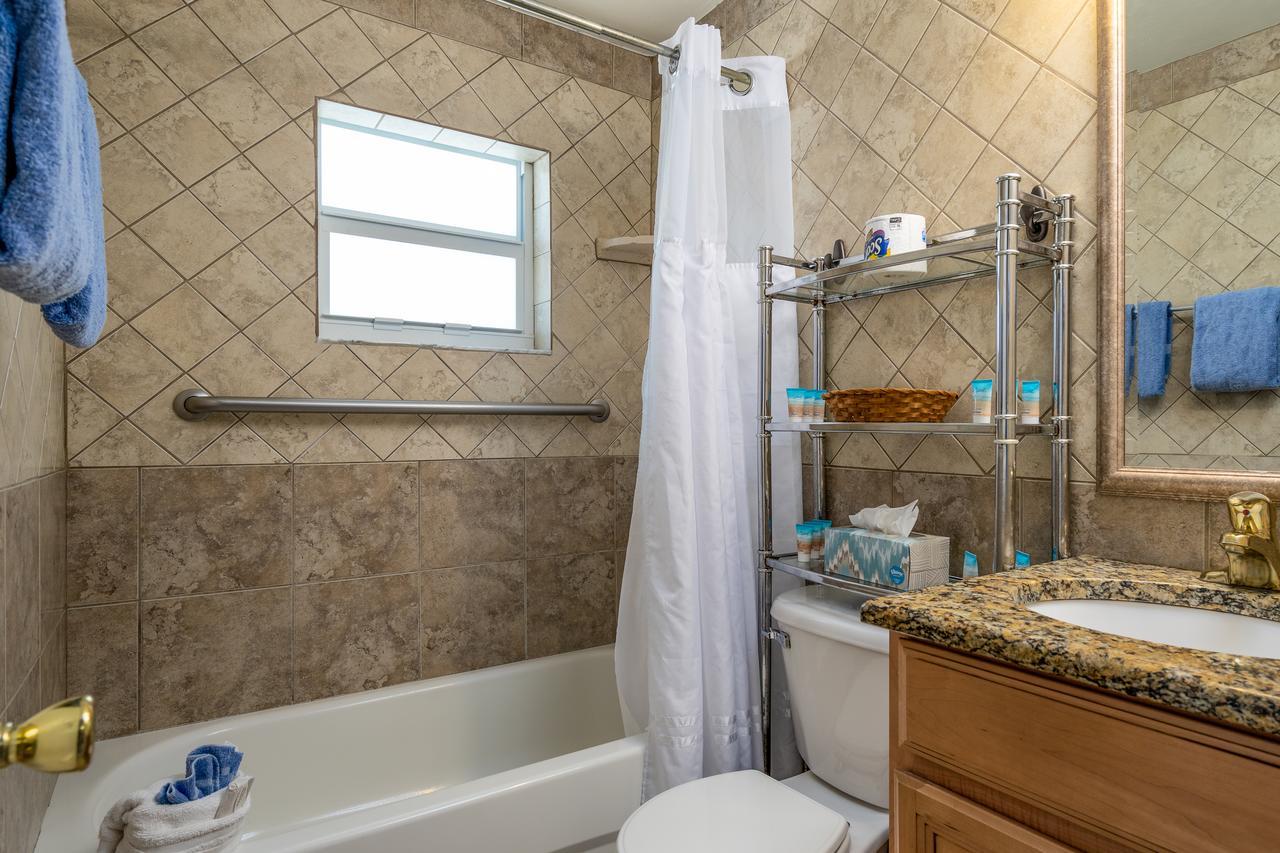 Gulf Breeze Condos Fort Myers Beach Exteriör bild