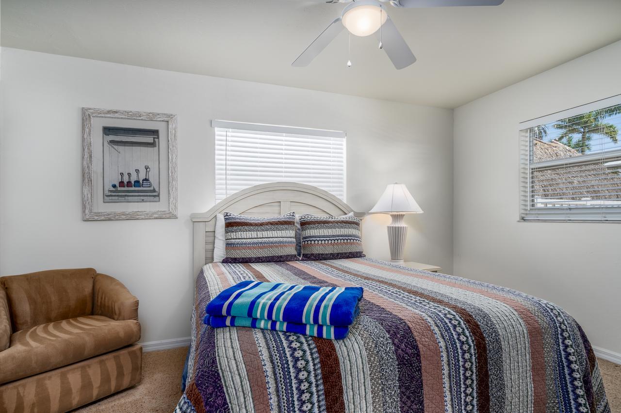 Gulf Breeze Condos Fort Myers Beach Exteriör bild