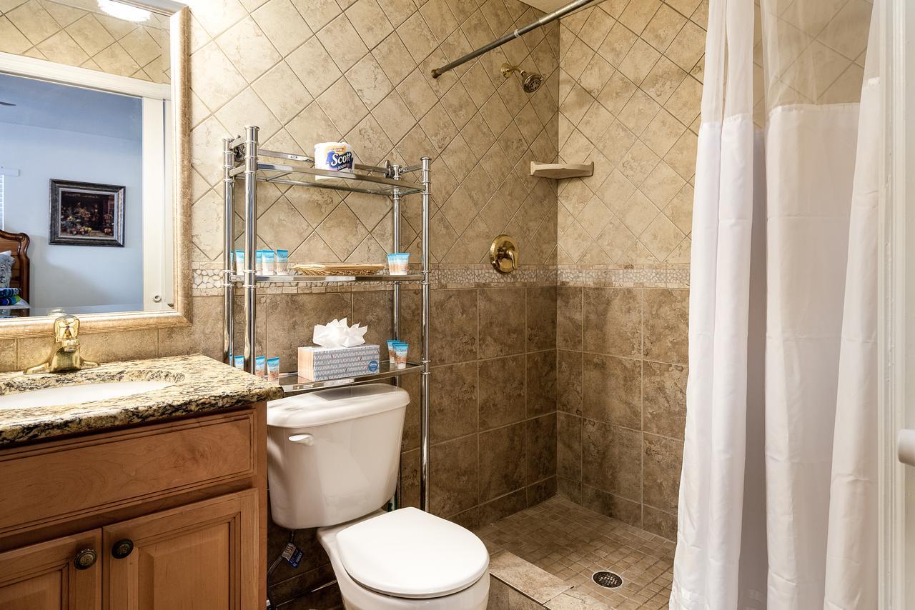 Gulf Breeze Condos Fort Myers Beach Exteriör bild
