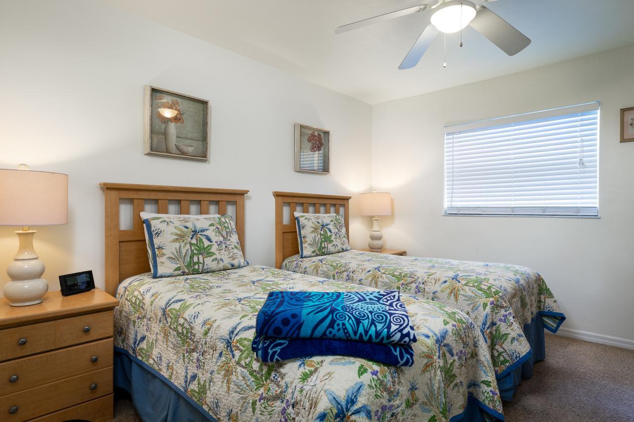 Gulf Breeze Condos Fort Myers Beach Exteriör bild